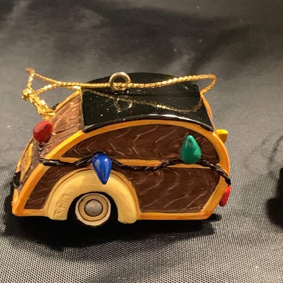 🎄Christmas Woodie & Travel Trailer Ornaments (Set of 2) - Picture 3 of 13